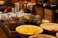 Hotel Jägerhof - 朝食