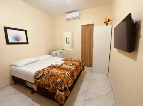 恩席雅達城堡村酒店 酒店