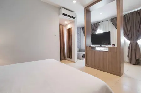 Aswin Hotel Отели в г. Makassar District