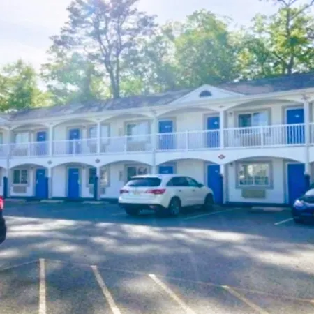Studio Inn and Suites