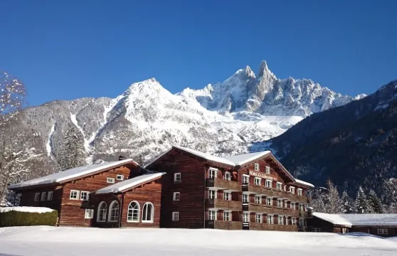 夏蒙尼拉布拉多酒店