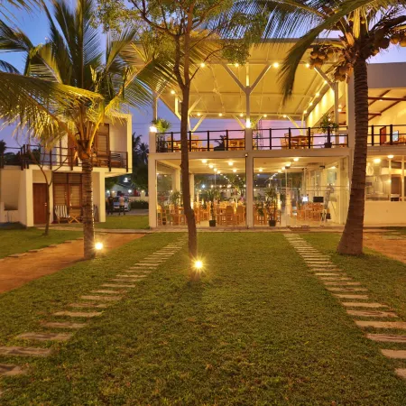 Arugambay Roccos Hotels in Arugam