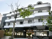 Hotel Milenij Hotels near Ratac Beach