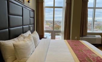 The Queens Hotel