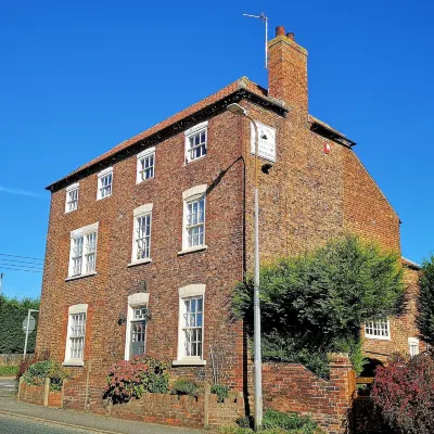 Black Swan Guest House Hotels near Merkur Slots - Gainsborough