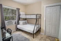 Cozy Downtown Guest House 2Br/1BA Sleeps 8 - Homestay