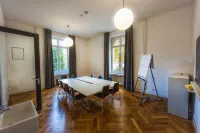 Geneva Hostel