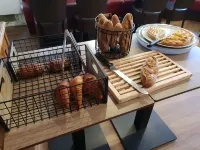Le Napoleon - breakfast