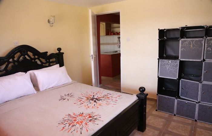 Simani Guest House