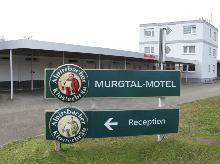 Murgtal Motel Отели в г. Бишвайер