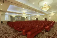 Villa Sutan Raja Palu فنادق في Mantikulore