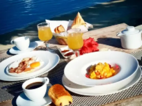 Moorea Island Beach Hotel Hotels in Moorea