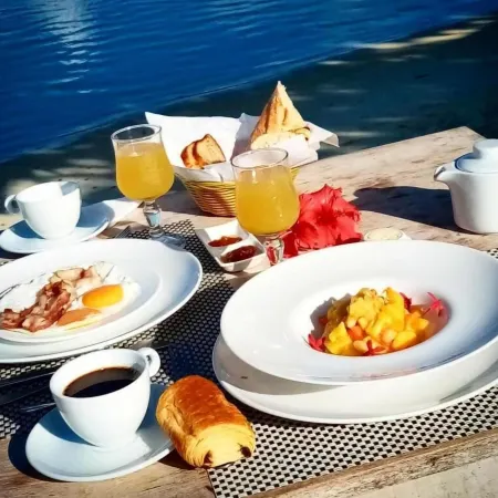 Moorea Island Beach Hotel