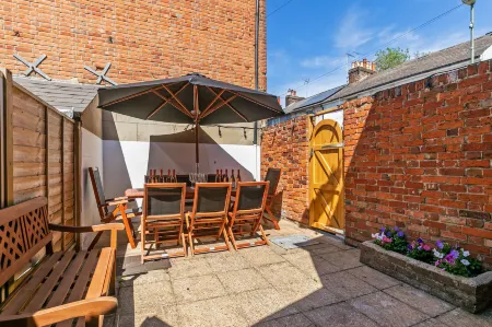 The Nestle House Отели в г. Винчестер