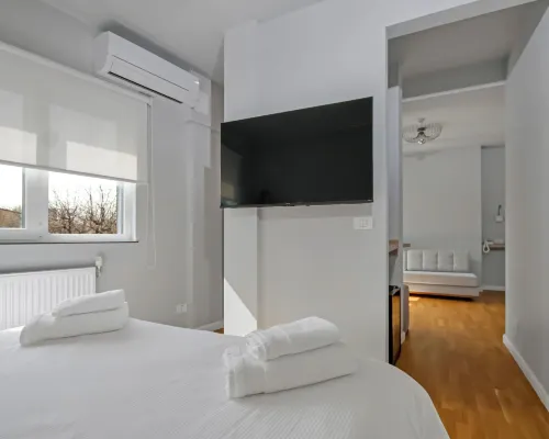 Pit4U Accommodation Hotels near Olympia Tower