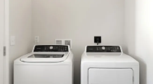 Landing Apartments at Oak Grove Dairy