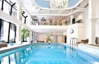 Queen's Court Hotel & Residence - 5 stjerner
