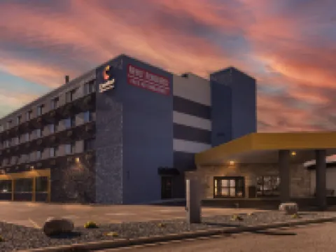 Comfort Inn & Suites Hotels in Dodge County
