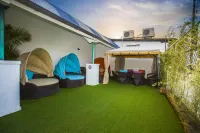 Gaju Suite Hotel - parking