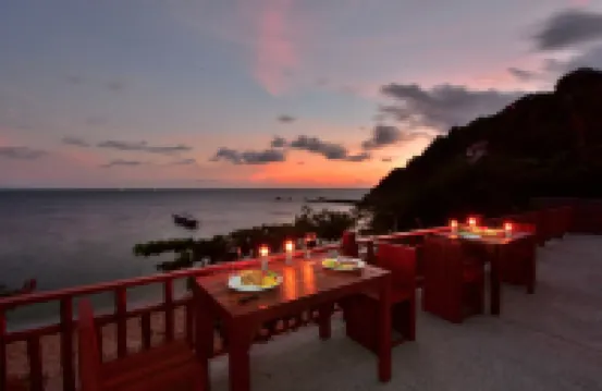 ทรายแดงรีสอร์ท