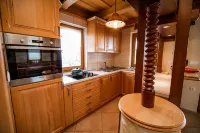 Country House Mirt