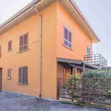 La Maison du Lac Hotel Exterior