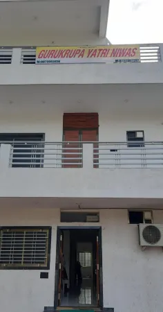 Gurukrupa Yatri Niwas Отели рядом с достопримечательностью «Statue of Unity | Unity Glow Garden»