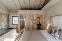 Stone House - by Myhomeincomo Hotel di Erba