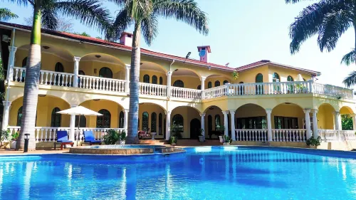 Golden Palm Boutique - 4-Star