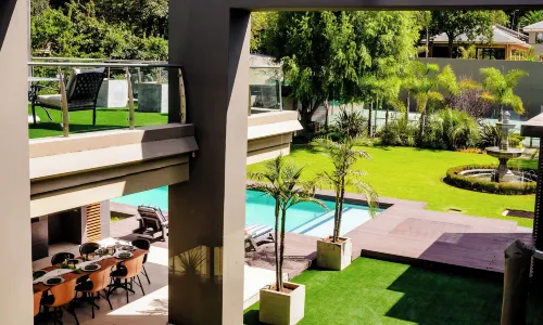 One O Eight Boutique Hotel