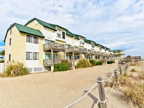 Tybee Lights 112B - Pet friendly