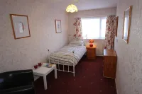 Bay Court - Beach