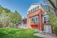 StayAU Gorgeous 5BR Pet Friendly BBQ Home Geelong - balcony