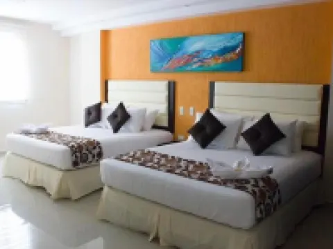 ホテル アベントゥーラ スイーツ ムンシピオ・アウトノモ・シルバのホテル