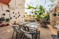 L Aparté en Corbières Hotels in Cascastel-des-Corbières