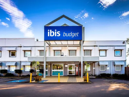 Ibis Budget Canberra Hotels in Уотсон