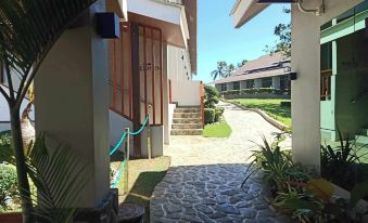 Bugnaw Si-E Beach Resort