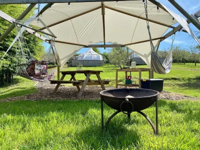 Stargazer Tent 2 Hôtels à : 