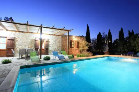 Simeon Estate in Drouseia