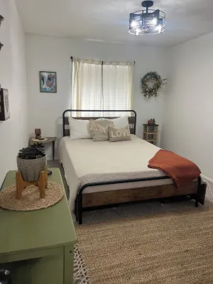 Cozy Condo on 400 N Các khách sạn gần Aggie Blue Bikes
