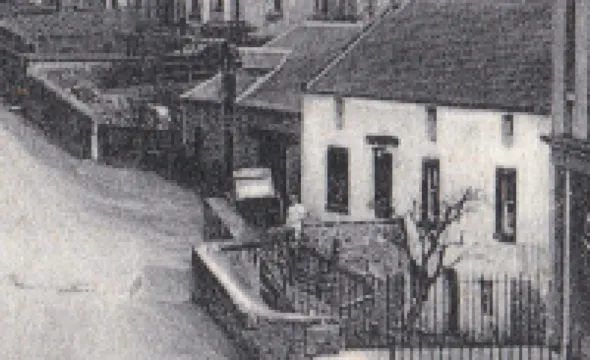 5 Bedrooms Sleeps 10-12 Free Wifi & Parking Garden