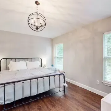 Beautiful 3-Bdrm in Weeki Wachee! Close to Beaches, Hospitals, Golf & Splash Pad