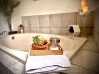 Settlers Suites