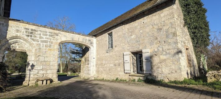 Domaine le Translon Hotels in Aisne
