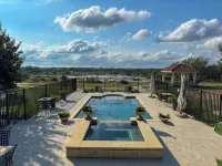 Bliss On The River - Pools