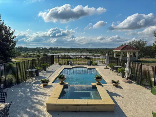 Bliss On The River Hoteles en Llano