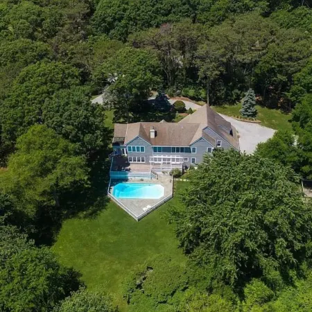 Head of Pond House
