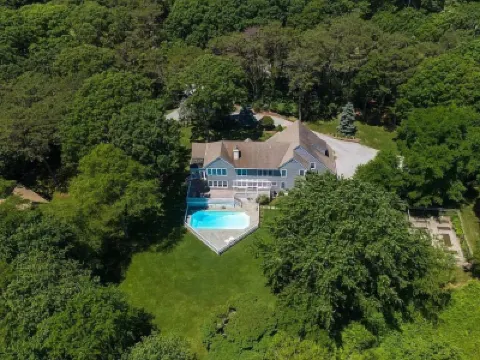 Head of Pond House Hotels near Enramada Restaurant