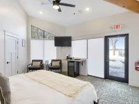 Balsam Lake Lodge Hotels in Polk County