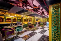 Golden Parkk Hotel - bar